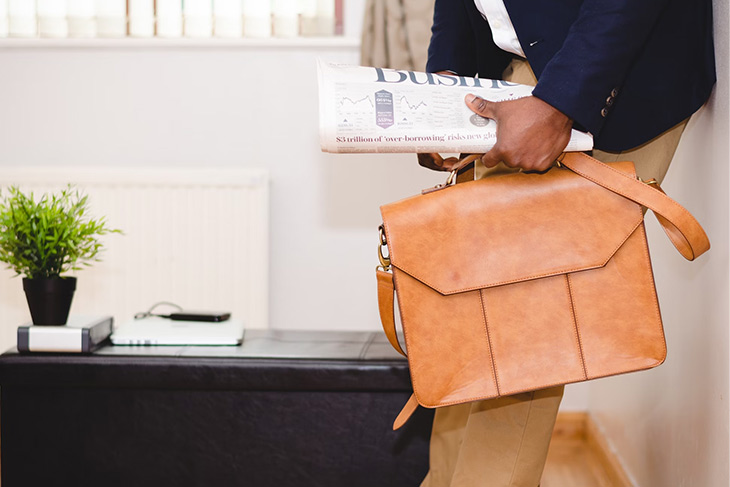 單色母粒|復(fù)色母粒|丙綸纖維色母粒|滌綸纖維色母粒|功能母粒|紡絲試驗(yàn)機(jī)|錦綸纖維色母粒|煙臺(tái)亮彩塑料科技有限公司